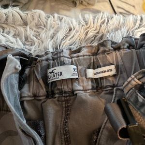 Holster High Rise Camo Jean/Joggers